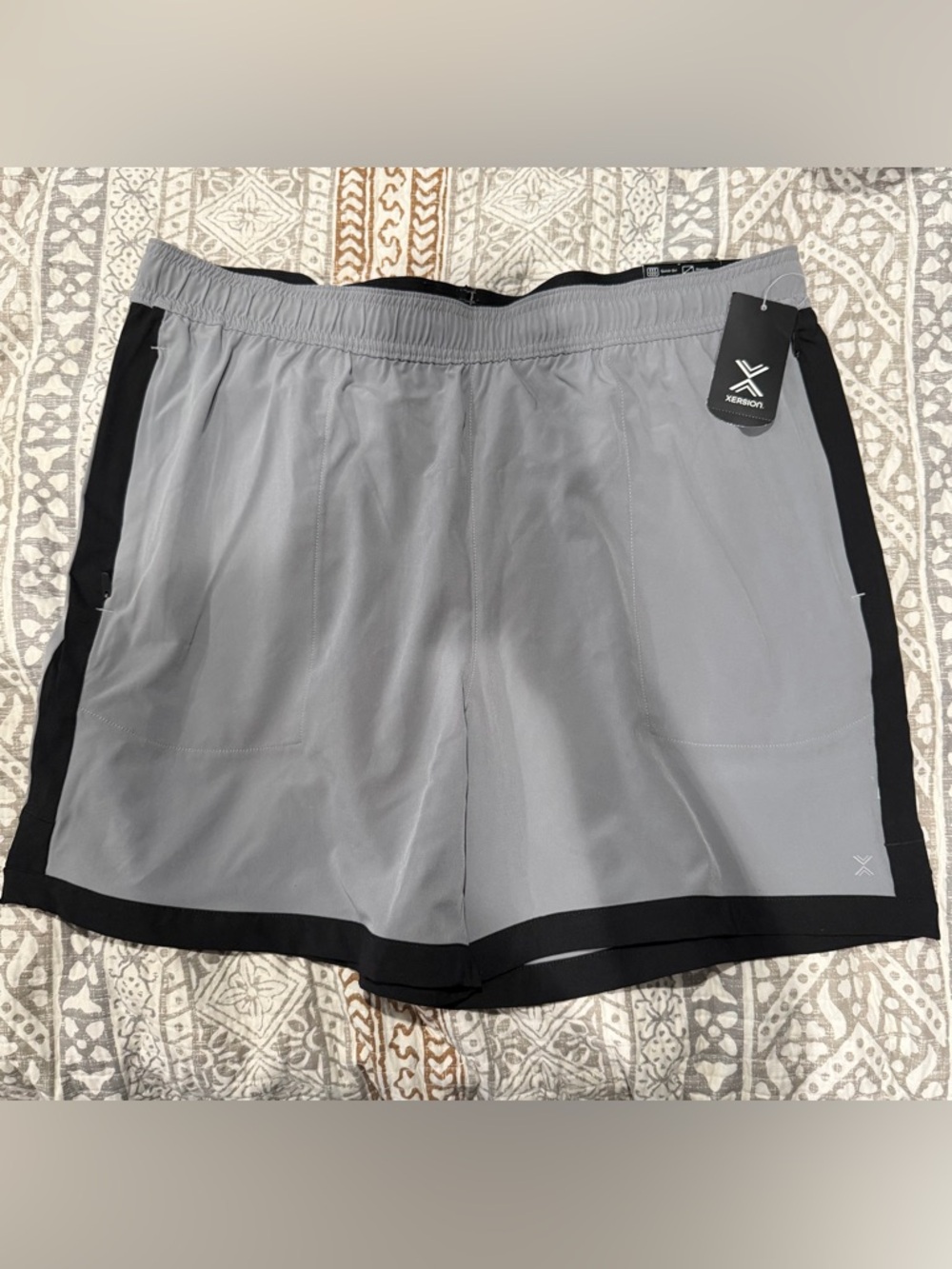 Xersion grey shorts quick-dri